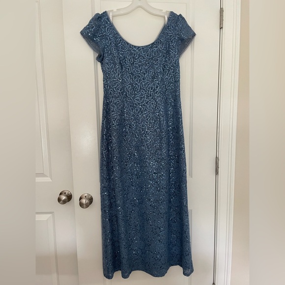 David’s Bridal Short Sleeve Lace Sequin Gown - Steel Blue - Picture 3 of 8